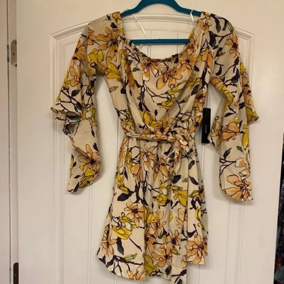 Dress - Picture 5 of 5